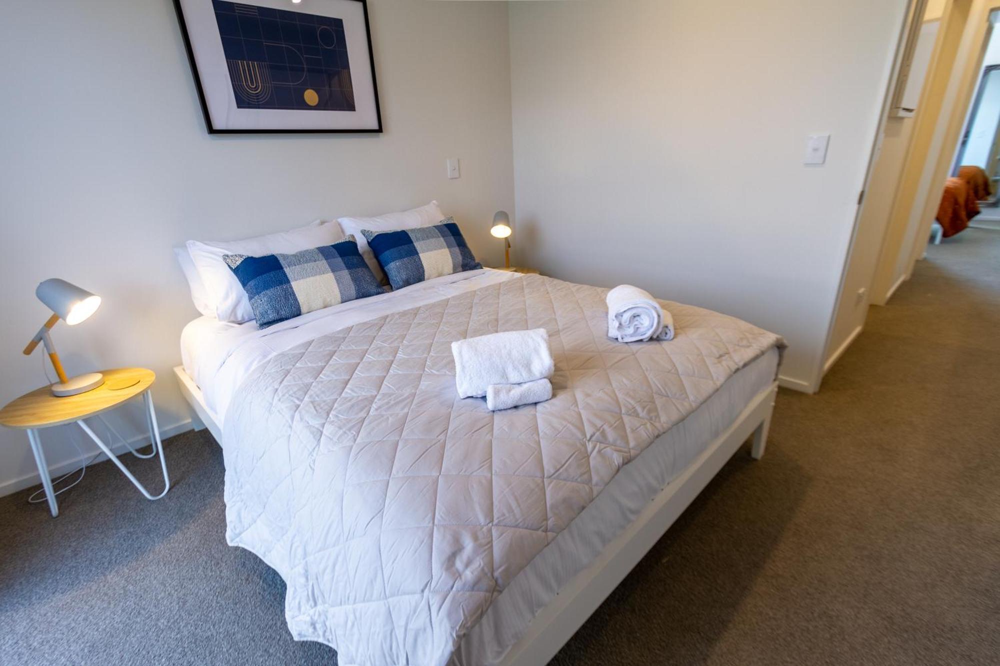 City Lights Retreat With Carpark 2 Bed 2 Bath Christchurch Dış mekan fotoğraf